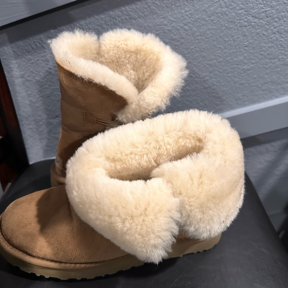 Ugg boots barely worn